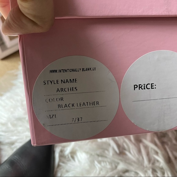 {Intentionally Blank}🔷 leather mule heels - Picture 8 of 8